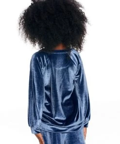 Chaser Velvet Pullover Apres Ski