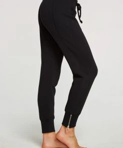 Chaser Zip Side Jogger True Black