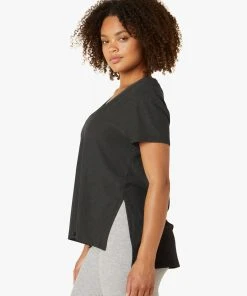 Beyond Yoga Split Up Tee Darkest Night