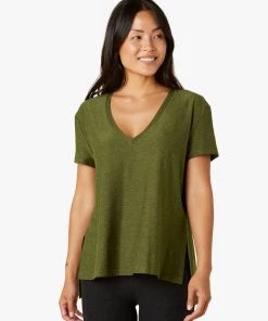 Beyond Yoga Split Up Tee Deep Olive