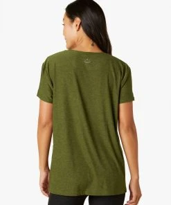 Beyond Yoga Split Up Tee Deep Olive