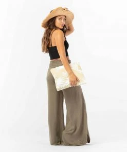 Aloha Collection MAX Day Palms White On Sand