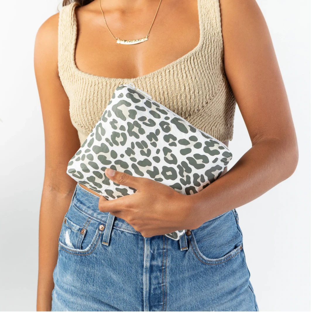 Aloha Collection Small Snow Leopard Ghost 4 Aloha Collection Small Snow Leopard Ghost