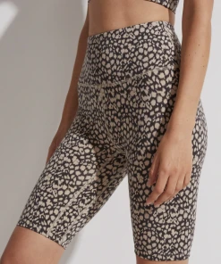 Varley Let's Move Short Tan Spot