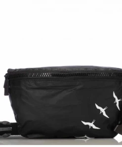 Aloha Collection Iwa Birds Hip Pack White On Black