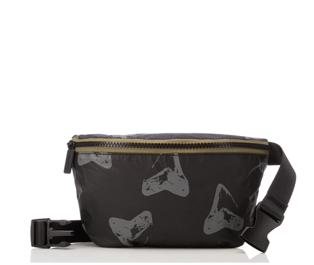 Aloha Collection Aumakua Hip Pack Charcoal On Black 3 Aloha Collection Aumakua Hip Pack Charcoal On Black