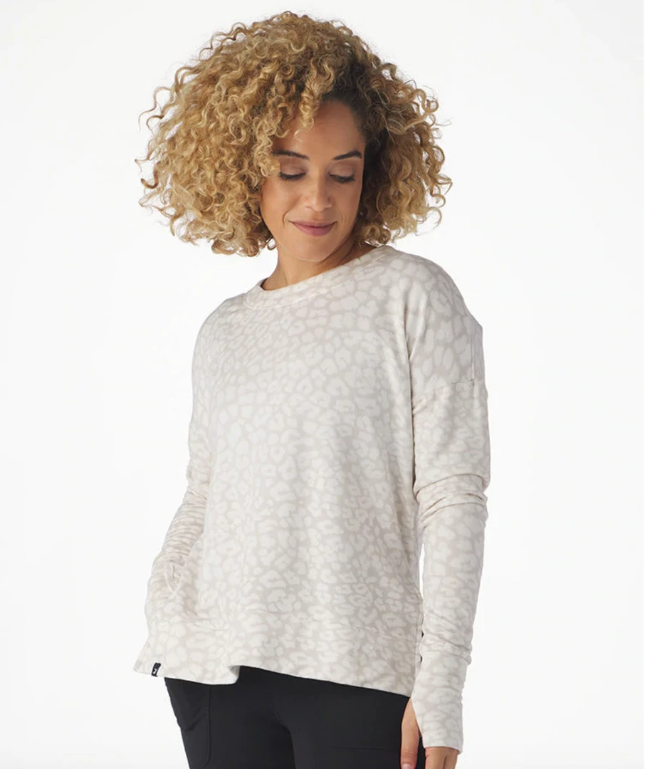 Glyder Lounge Long Sleeve Oatmilk Leopard 3 Glyder Lounge Long Sleeve Oatmilk Leopard