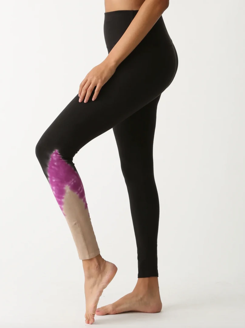 Electric&Rose New Arrivals Sunset Legging Onyx/ Wildflower 4 Electric&Rose New Arrivals Sunset Legging Onyx/ Wildflower