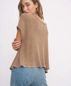 Project Social T Love Is In The Air Tee Tea Leaves