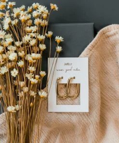 JaxKelly Gifting Rectangle Hoop Large