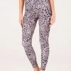 Onzie High Rise Legging Rose Giraffe